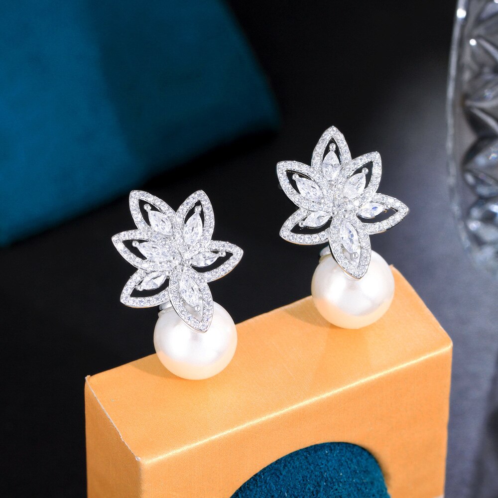 Popular Korean Fashion Cubic Zircon Pearl Earrings Wedding Earrings Women Girls Party Jewelry Accessories E0594