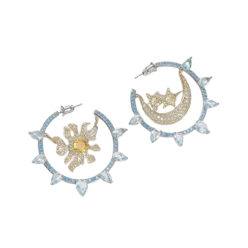 Orecchini In Argento 925 Con Zircone Pendente A Forma Di Sole Impreziosito Da Zirconi Bianchi 1103876 Orecchini In Argento 925 Con Zircone Pendente A Forma Di Sole Impreziosito Da Zirconi Bianchi 1103876
