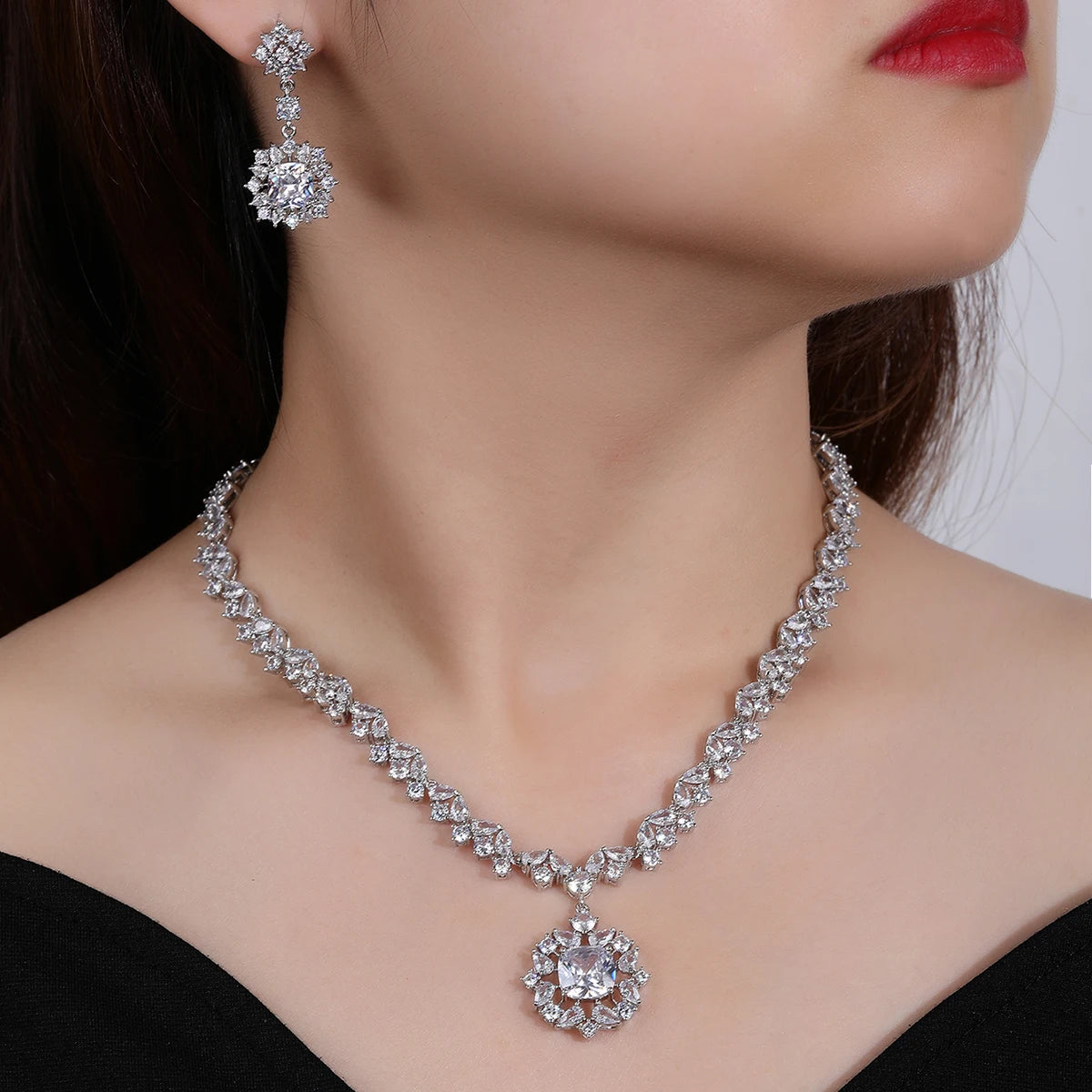 Amazon.com: Bridal AB/Clear Diamante Bib Necklace & Drop Earrings Set In  Silver Plating: Earring And Pendant Necklace Sets: Clothing, Shoes & Jewelry