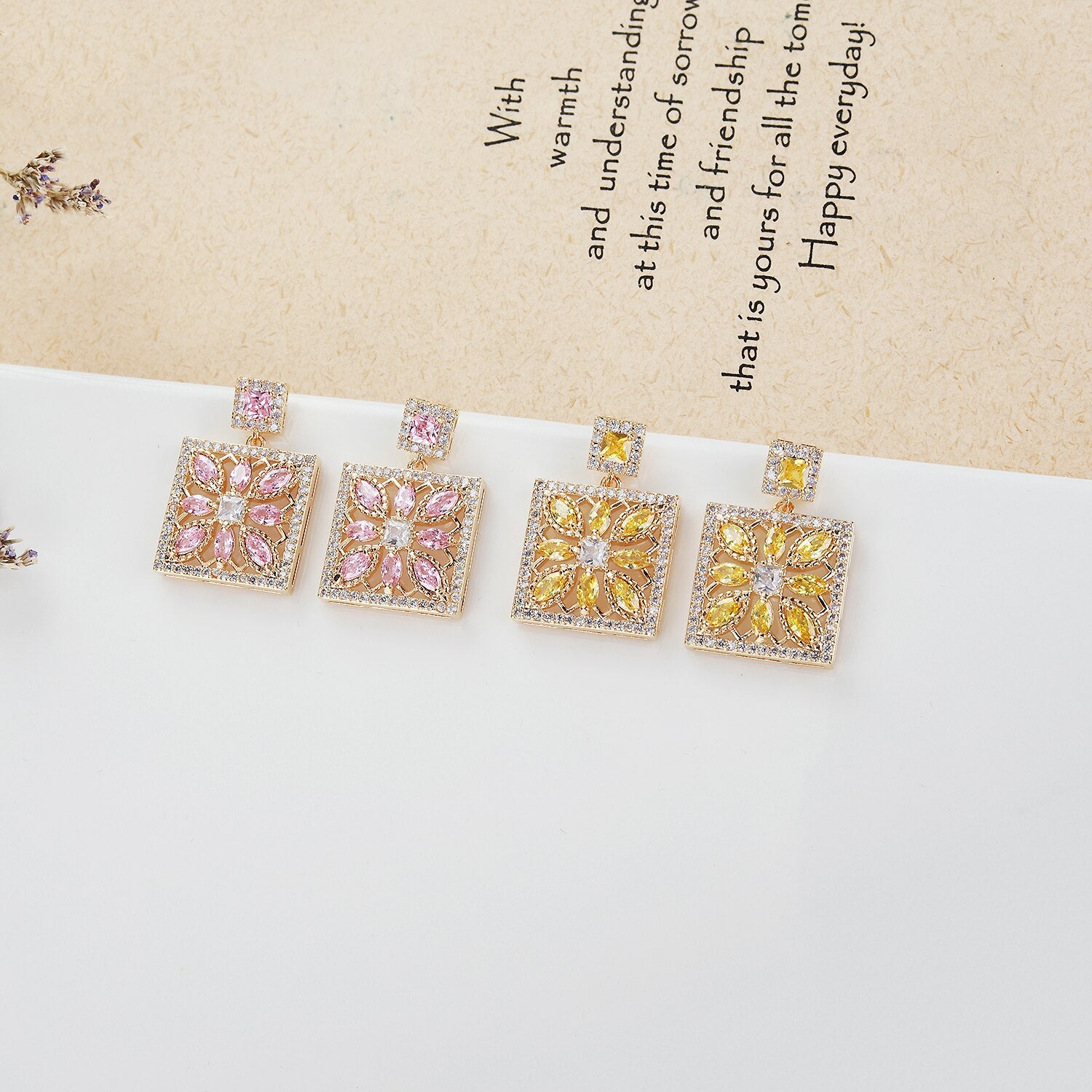 Orecchini a Lobo Sposa – A Bottone, Earcuff e Orecchini a Fiore – Elibre Orecchini a Lobo Sposa – A Bottone, Earcuff e Orecchini a Fiore – Elibre