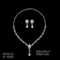 Ensemble de boucles d'oreilles collier de mariage mariée zircone cubique CN10114