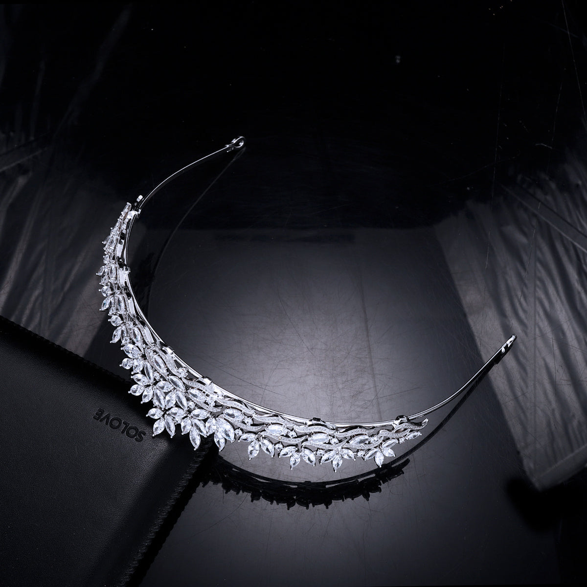 Princess Classic Tiara for Wedding Crystal Tiaras For Bride - HT19031 ...